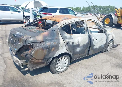 2015 Nissan Versa 1.6 S/1.6 S+/1.6 Sl/1.6 Sv from USA, damaged, VIN 3N1CN7AP8FL839203